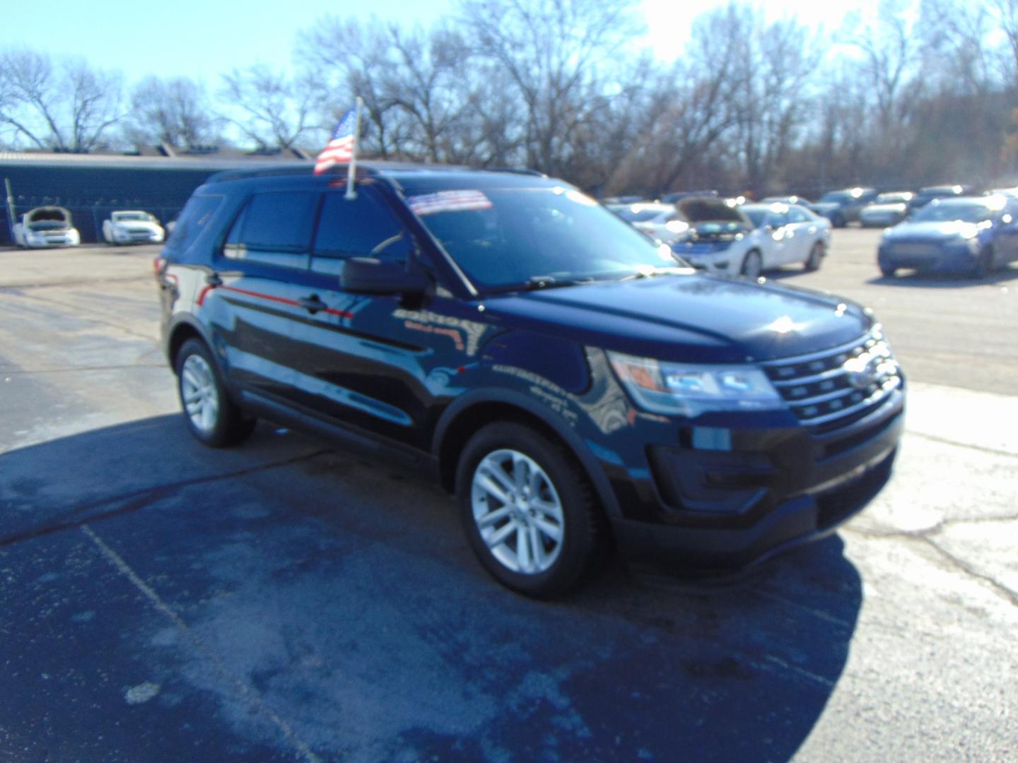 2017 Black Ford Explorer (1FM5K7B83HG) with an V6 3.5 Liter engine, Auto, 6-Spd SelectShift transmission, located at 2105 Dixie Hwy, Louisville, KY, 40210, (502) 772-3333, 38.220932, -85.795441 - We're Kentuckiana's Number 1 Buy Here Pay Here and 2nd chance finance dealership! Conveniently located in central Louisville, Kentucky and right across the Ohio river from Southern Indiana we strive to provide clean dependable used cars, trucks, vans and SUV’s with affordable down payments and pay - Photo#42